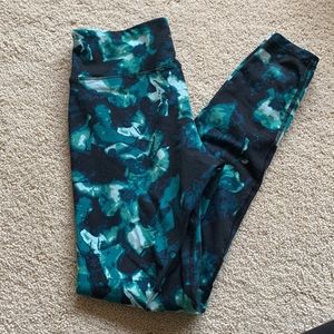 Green, blue, and black floral Old Navy active leggings